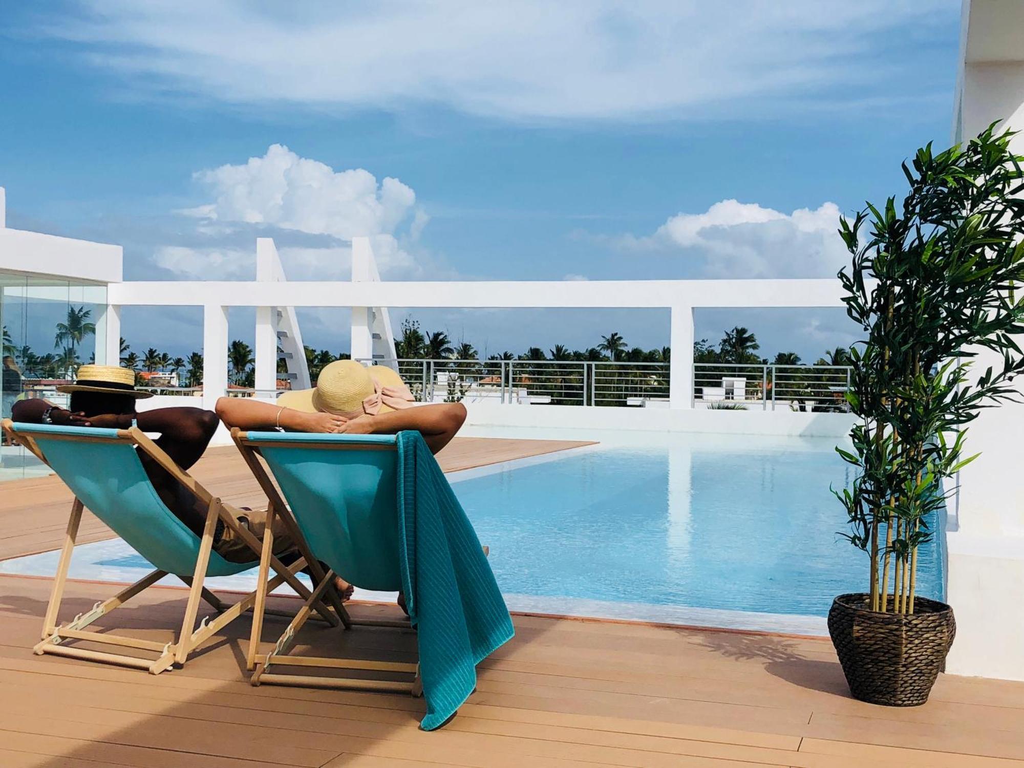 Apartahotel Serenara And - Corales - Great Location With Many Restaurants 5*