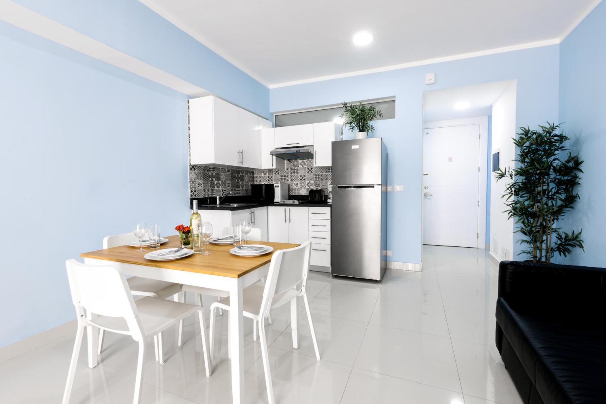 Serenara And - Corales - Great Location With Many Restaurants 5*